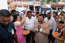 HON'BLE GOVERNOR INTERACTED WITH SARPANCHAS AND MEMBERS OF VILLAGE PANCHAYATS OF CALANGUTE AND SIOLIM CONSTITUENCY AND DISBURSED FINANCIAL AID TO THE DIALYSIS/CANCER PATIENTS.