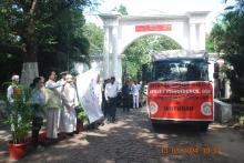 Hon'ble Governor Flagged off Truck Load of Relief Article to Wayanand supplied by State Providence. 