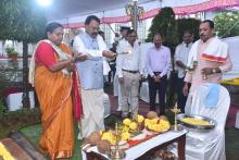 Hon'ble Governor Alongwith First Lady Adv. (Smt.) Reetha Sreedharan performed Pooja of Commencement of Vaman Vriksh Kala Udhyan Work at Raj Bhavan.