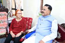 Hon’ble Governor visited the residence of Adv. Libiya Lobo Sardesai, Padmashree Awardee.