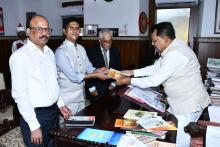 Adv.  Devidas Pangam, Advocate General Goa, Mr. Zilman Coelho Pereira President High Court Bar Association Goa called on Hon'ble Governor at Raj Bhavan.