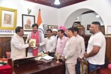 Sh. Ganesh Sing, MP Chairman Parliamentary Committee on Welfare Of Other backward Classes called on Hon'ble Governor at Raj Bhavan.